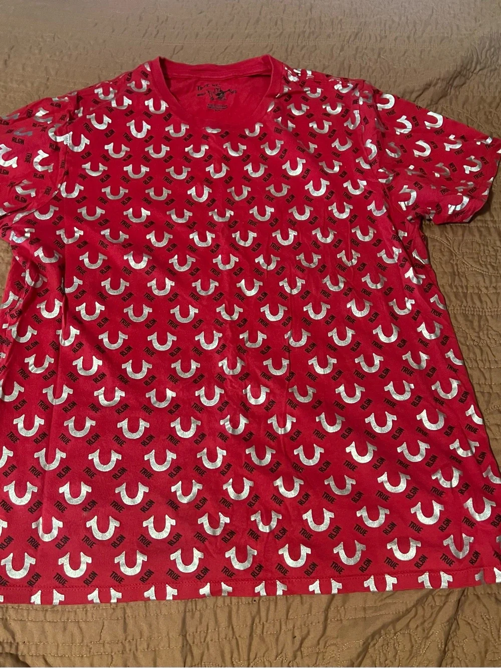 True Religion Red All-Over Horseshoe Print T-Shirt Size M
